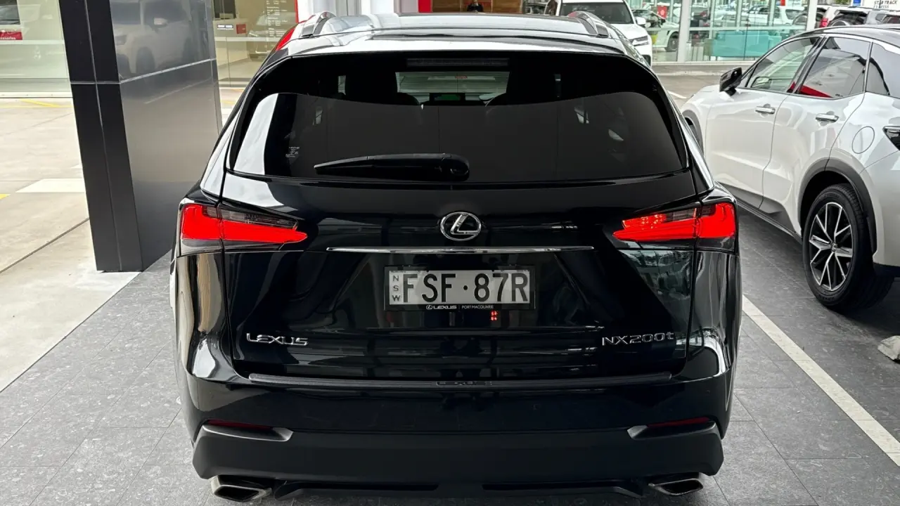 2015 Lexus NX200t Gallery Image 5