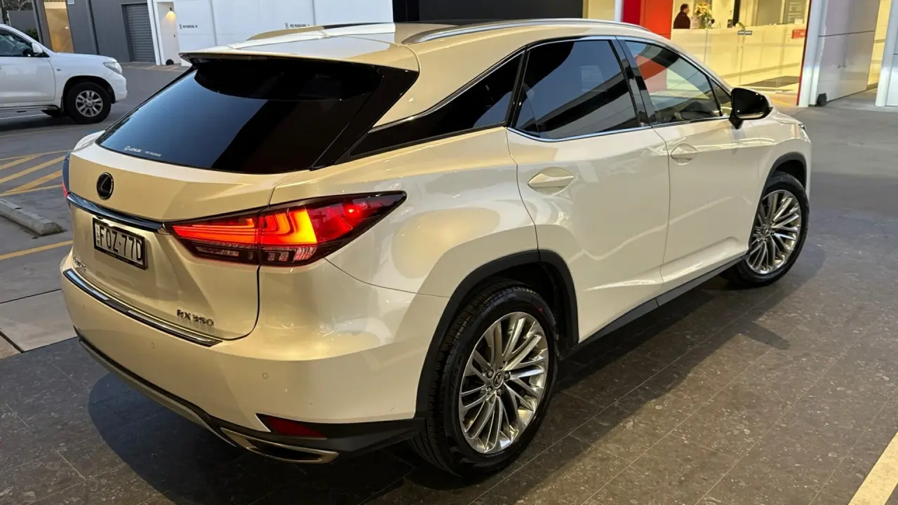 2021 Lexus NX300 Gallery Image 4