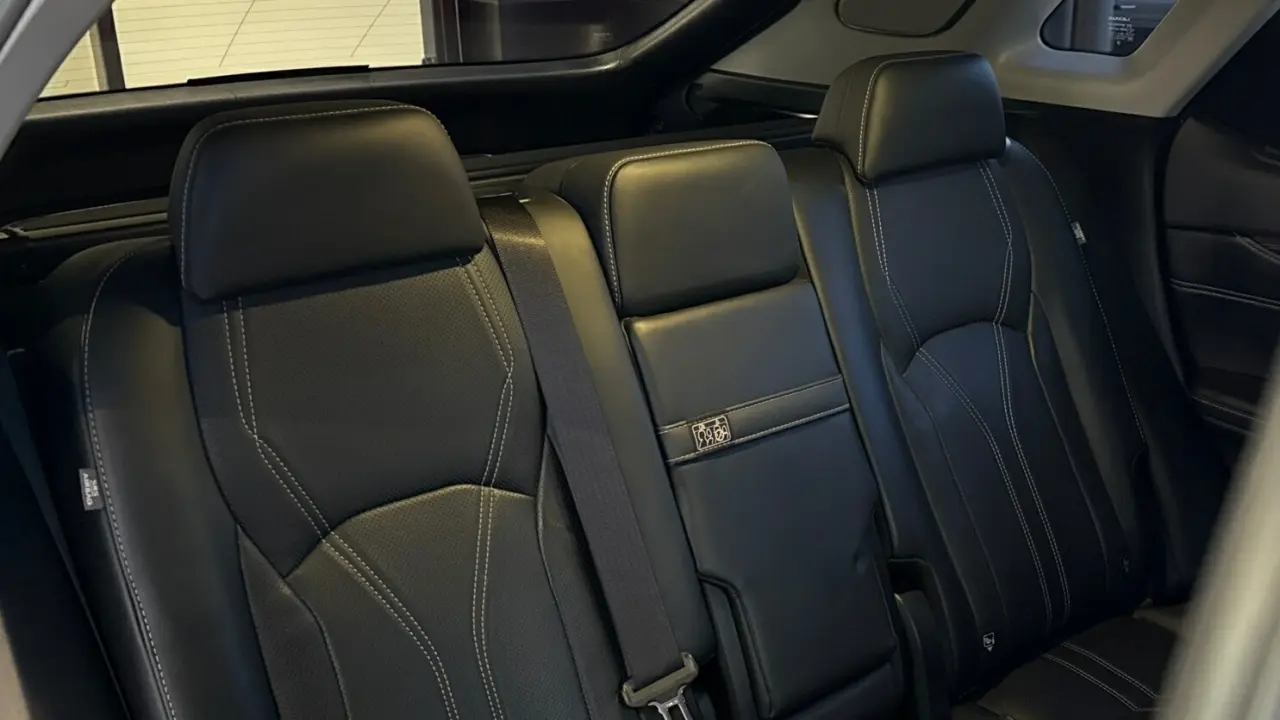 2021 Lexus NX300 Gallery Image 7
