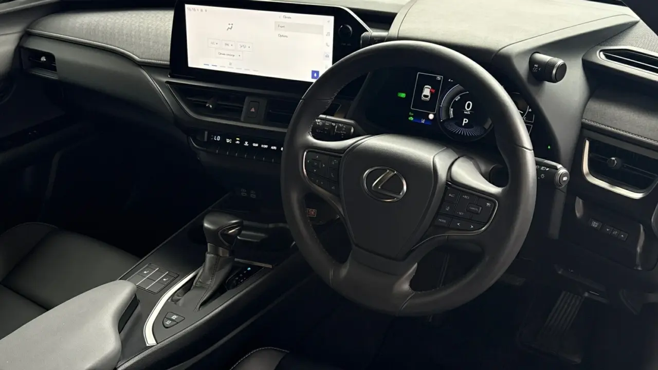 2023 Lexus UX250H Gallery Image 11