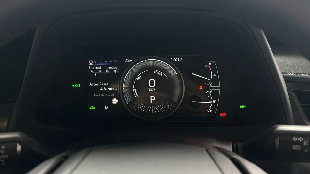 2023 Lexus UX250H Gallery Image 15