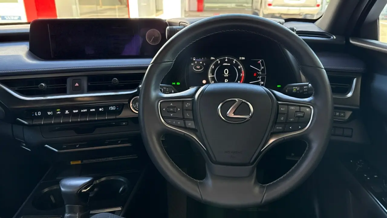 2021 Lexus UX200 Gallery Image 12