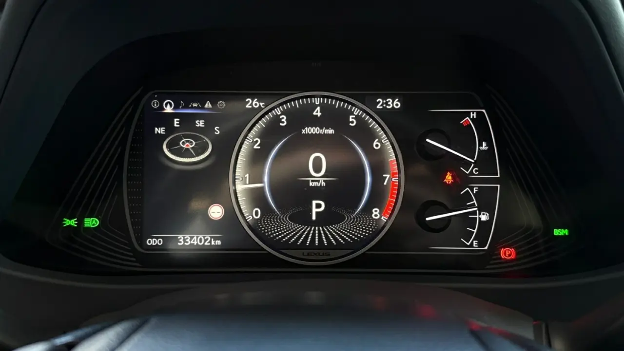 2021 Lexus UX200 Gallery Image 15