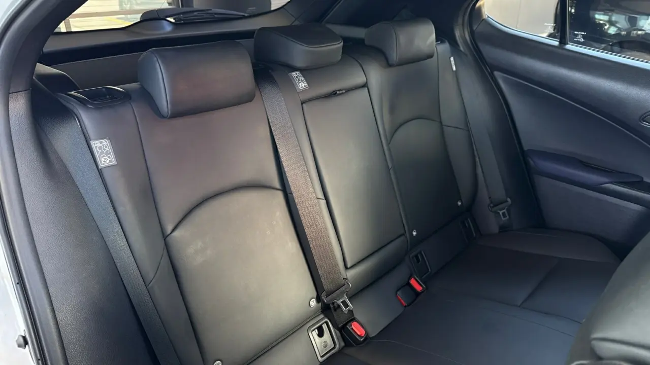 2021 Lexus UX200 Gallery Image 9