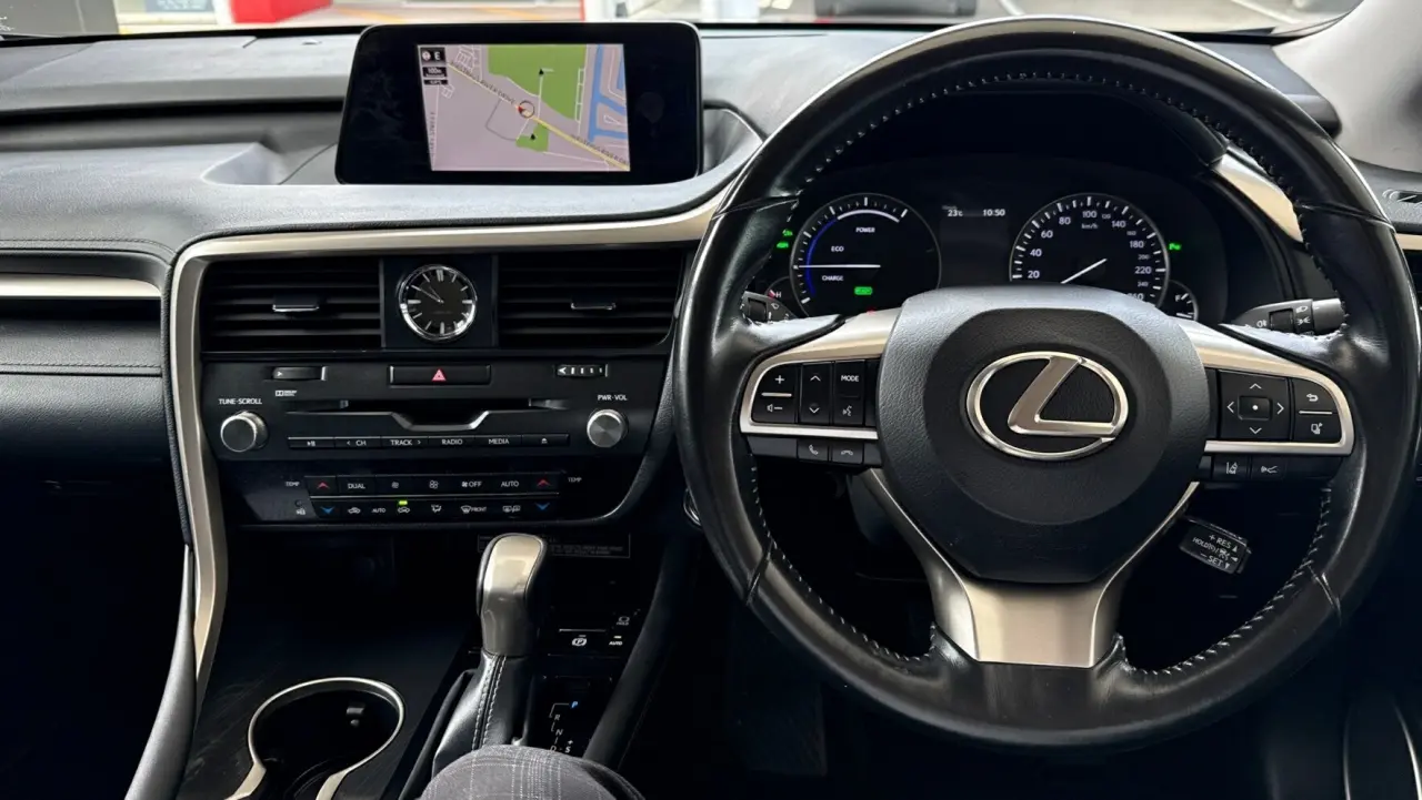 2018 Lexus RX450h Gallery Image 11