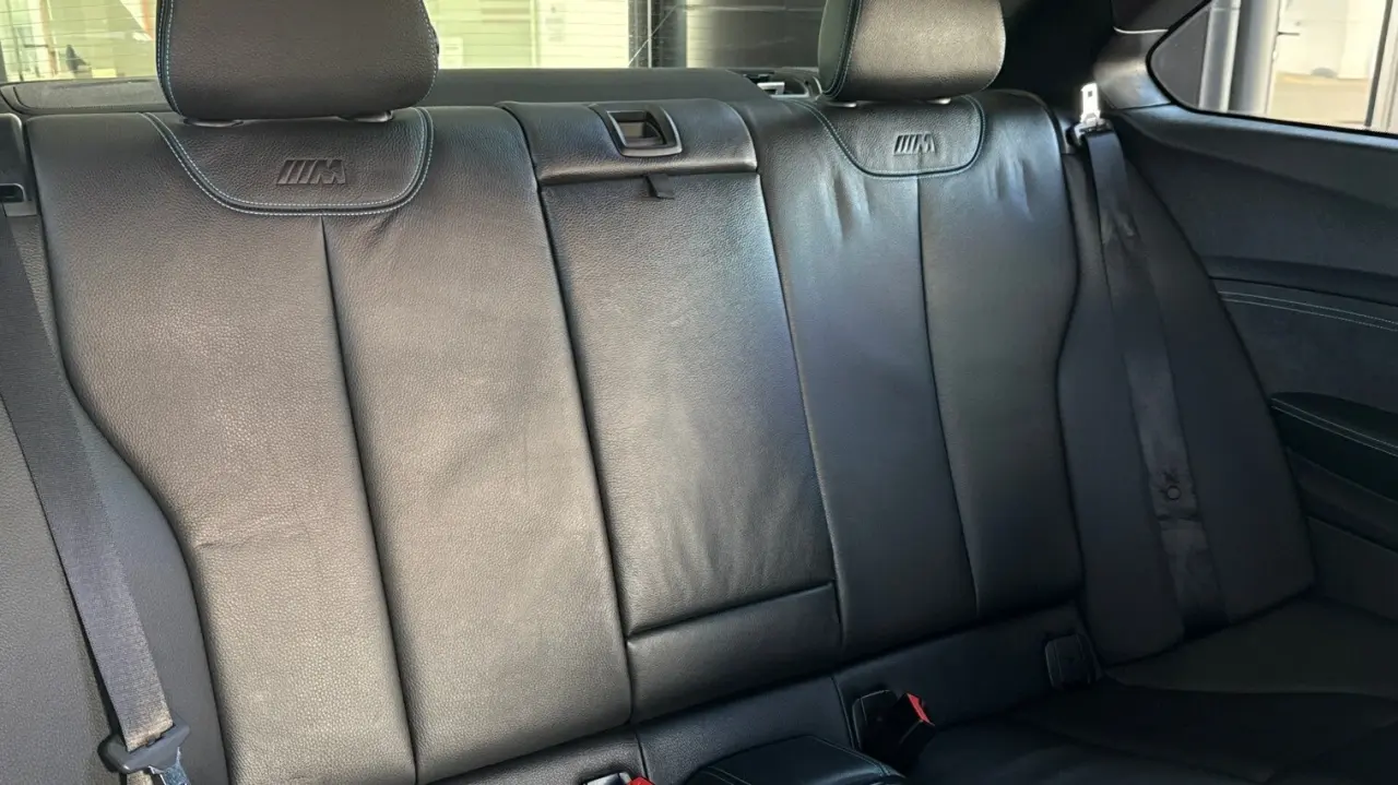 2017 BMW M2 Gallery Image 11