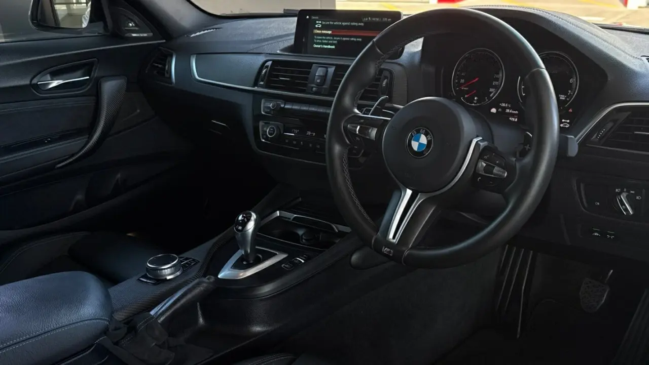 2017 BMW M2 Gallery Image 13