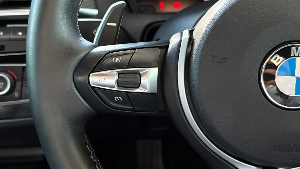 2017 BMW M2 Gallery Image 15