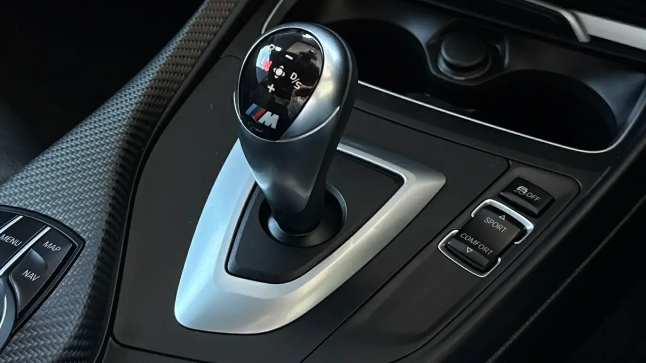 2017 BMW M2 Gallery Image 20