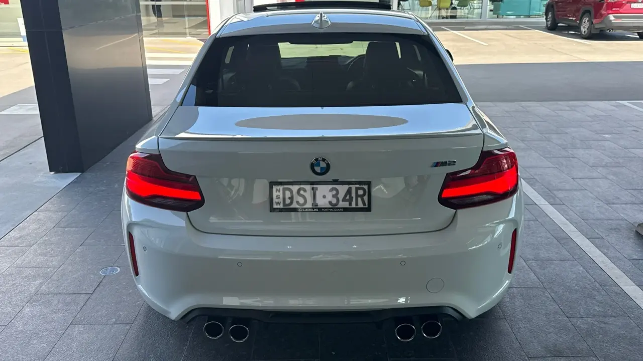 2017 BMW M2 Gallery Image 7