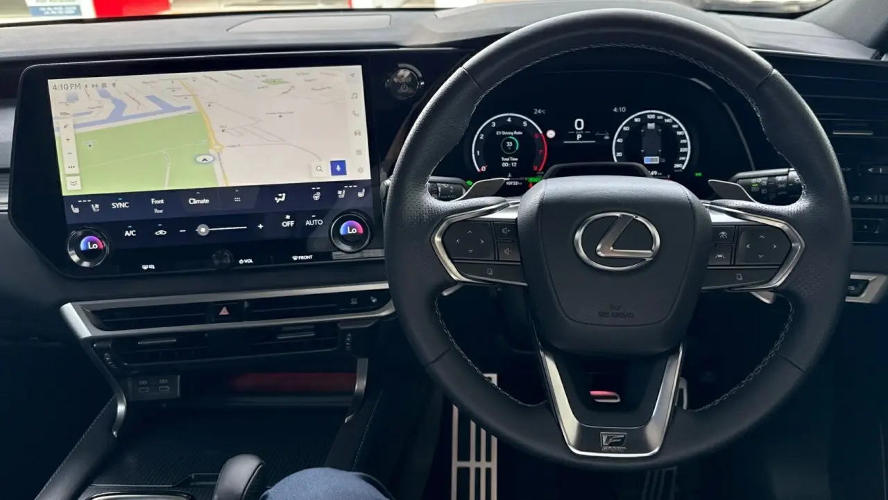 2024 Lexus RX500h Gallery Image 11