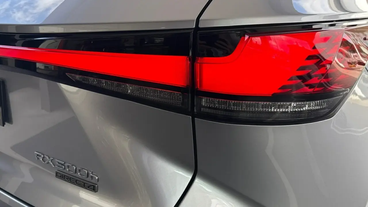 2024 Lexus RX500h Gallery Image 6