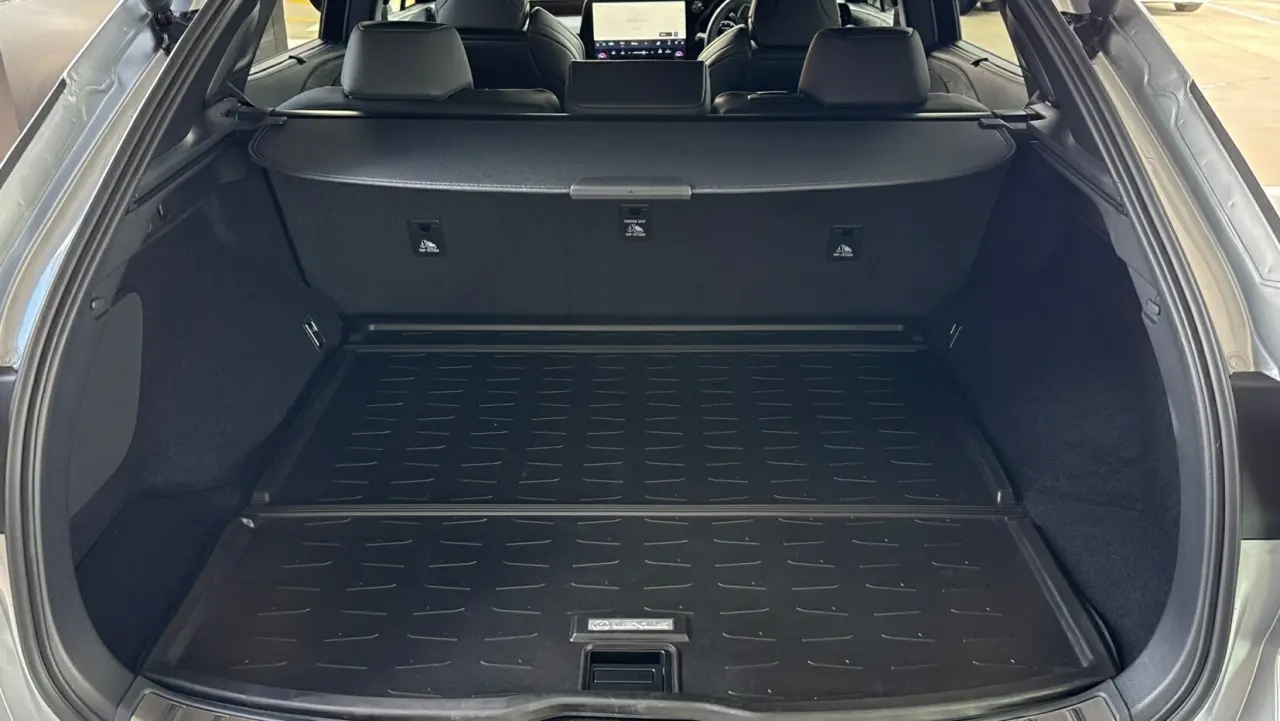 2024 Lexus RX500h Gallery Image 7