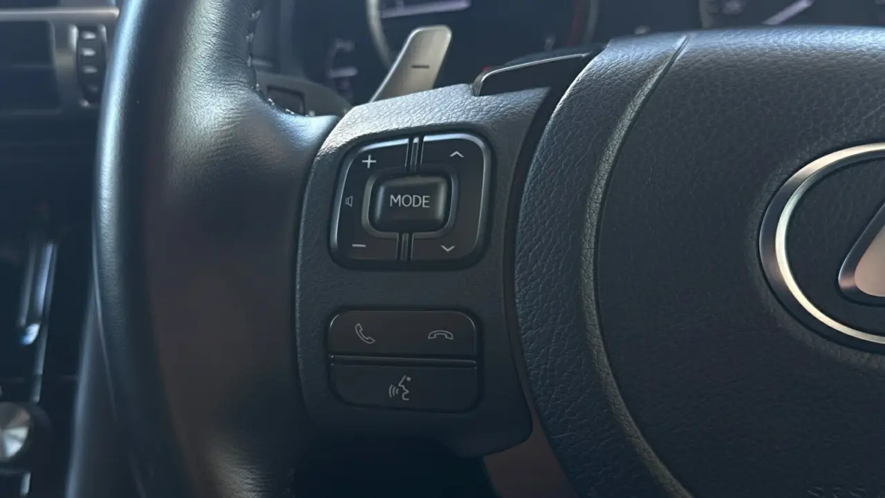 2020 Lexus IS300 Gallery Image 11