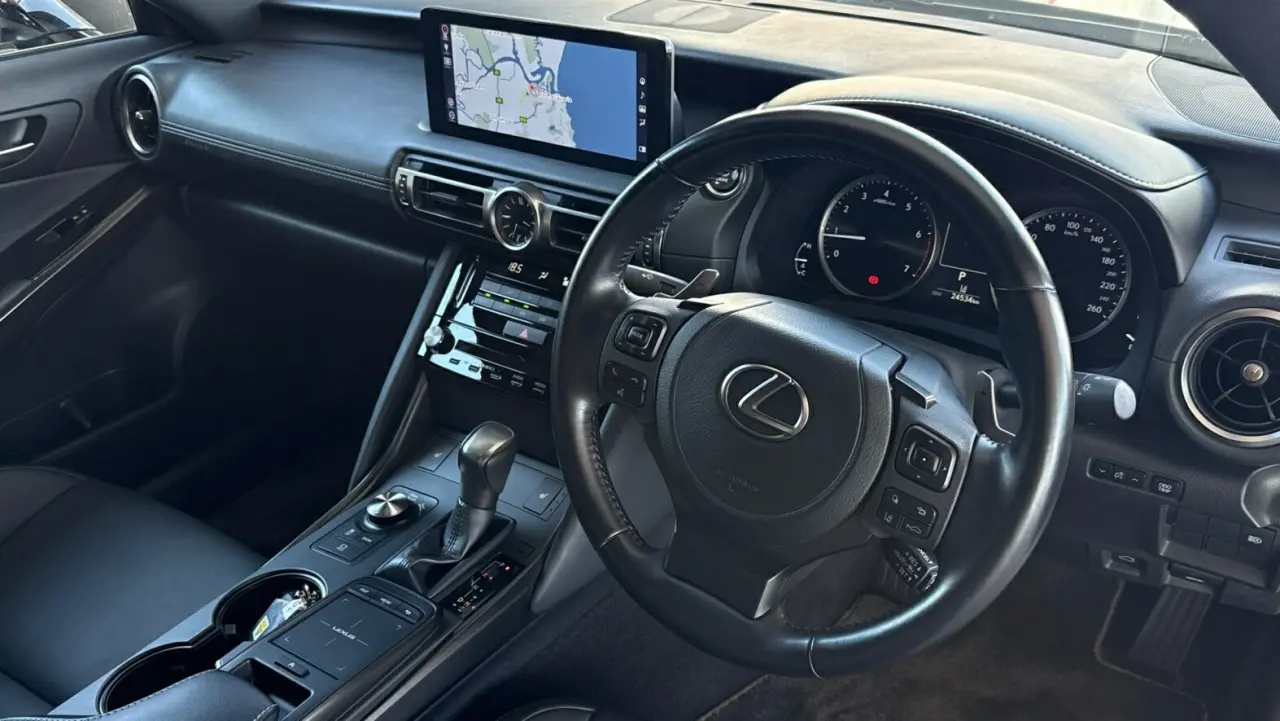 2020 Lexus IS300 Gallery Image 9