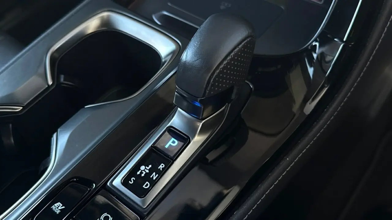 2023 Lexus NX350H Gallery Image 18