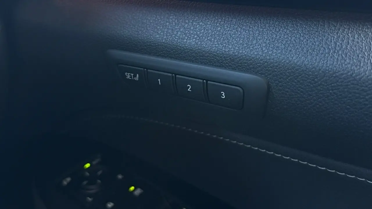 2023 Lexus NX350H Gallery Image 21