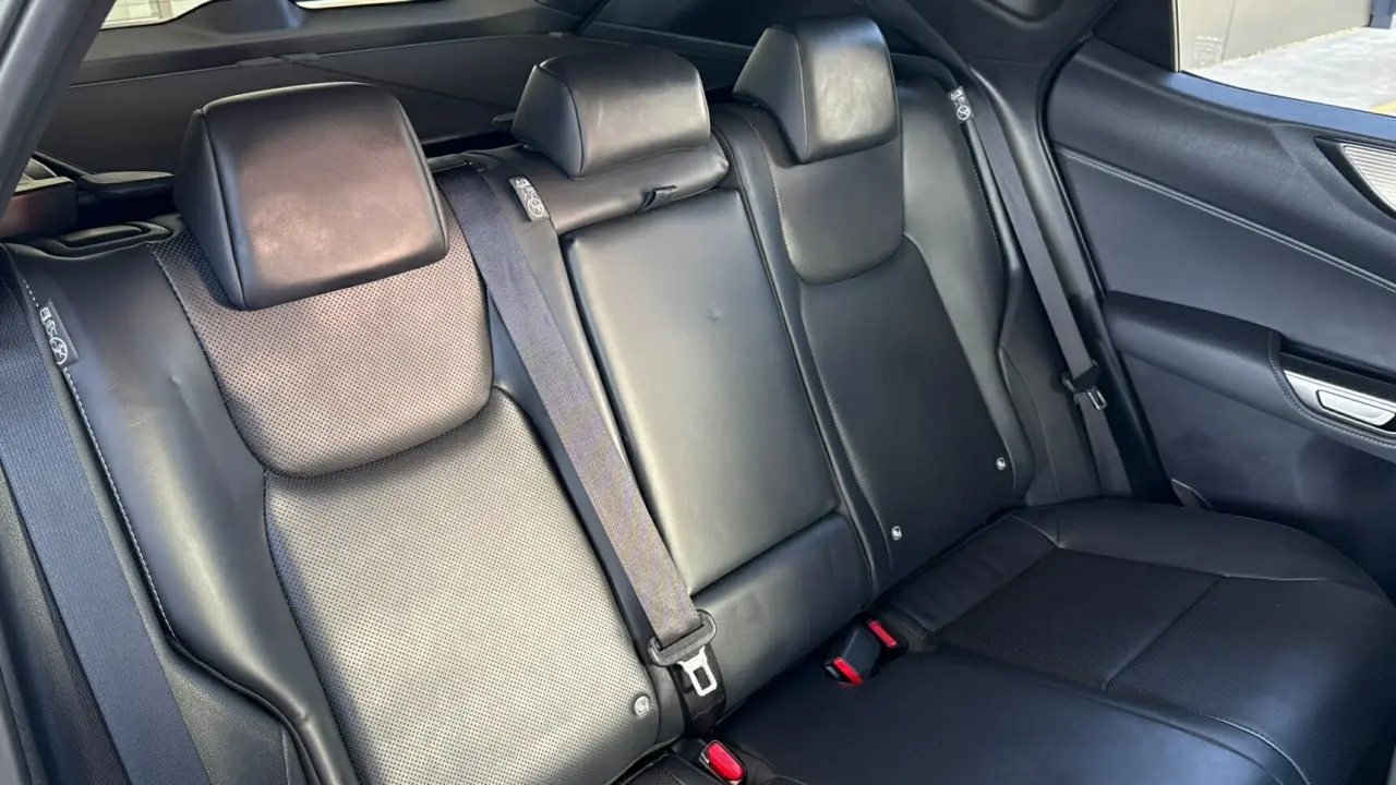 2023 Lexus NX350H Gallery Image 9