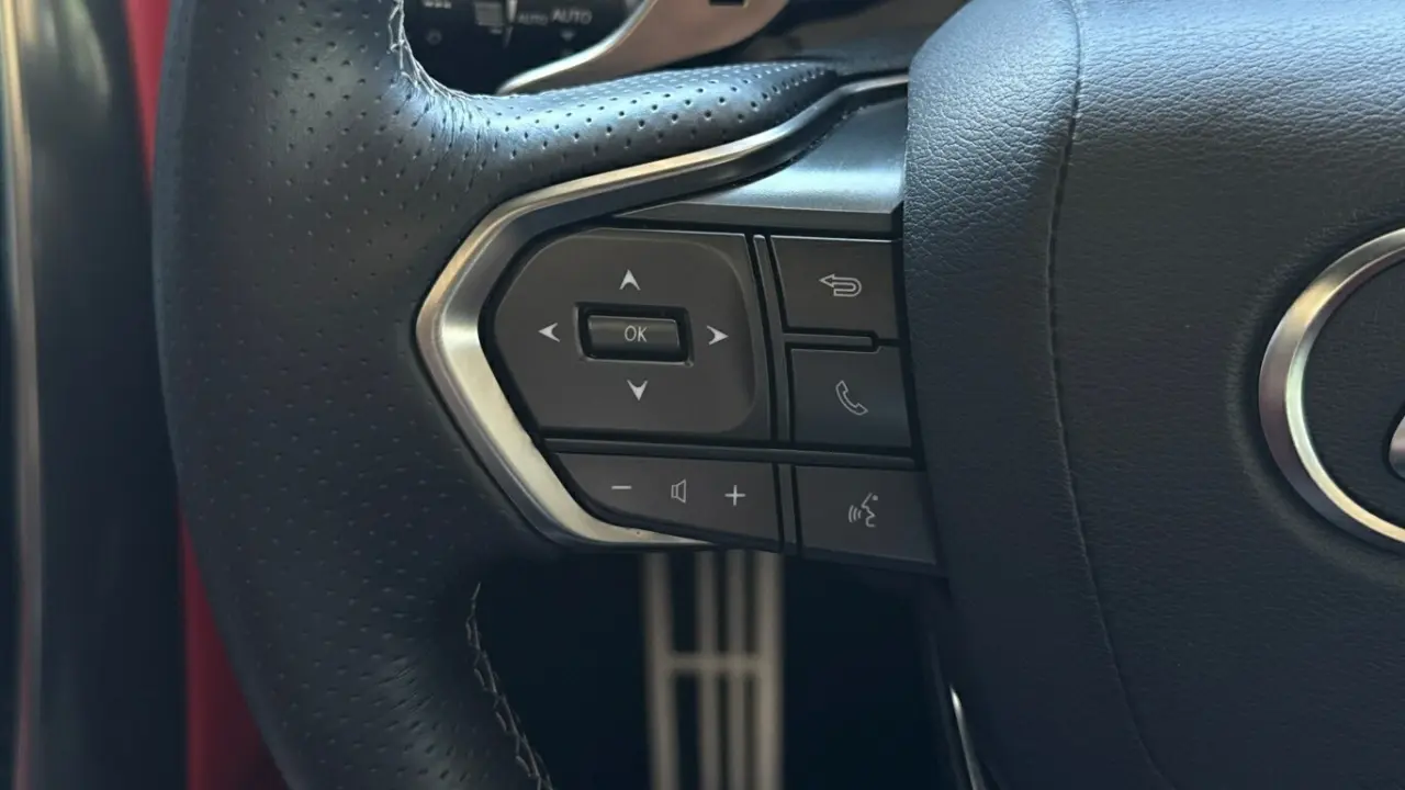 2024 Lexus LX600 Gallery Image 12