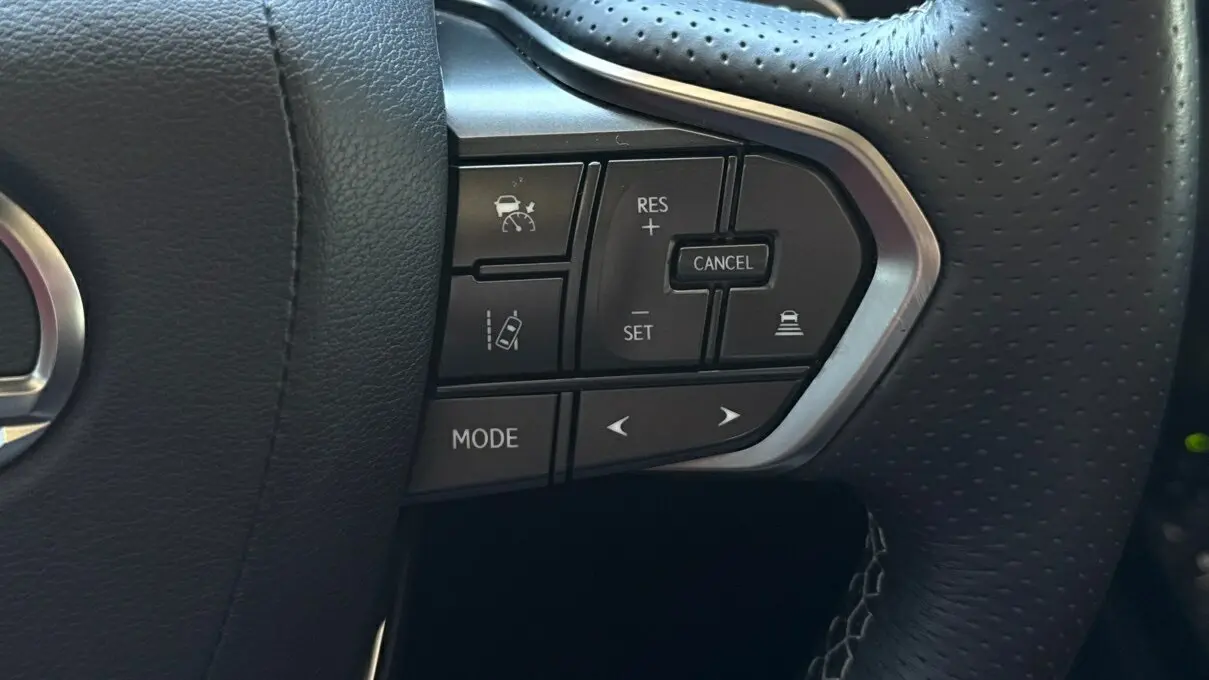 2024 Lexus LX600 Gallery Image 13