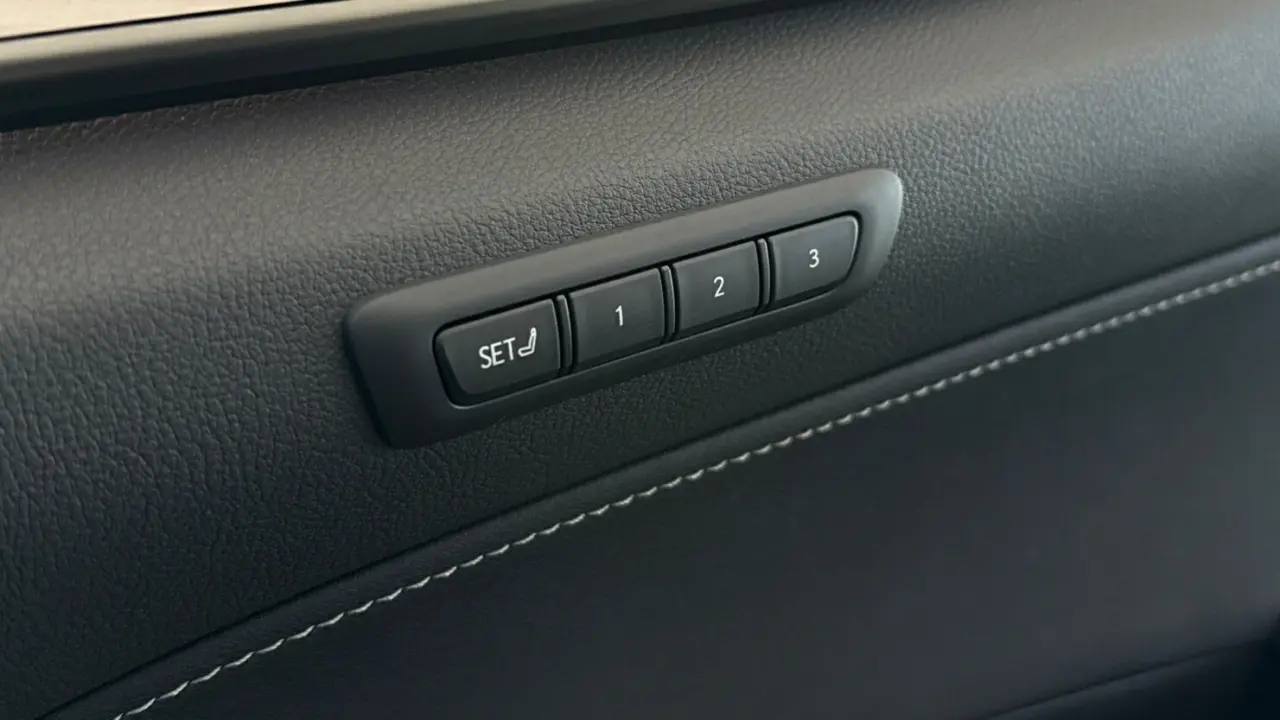 2024 Lexus NX350H Gallery Image 20