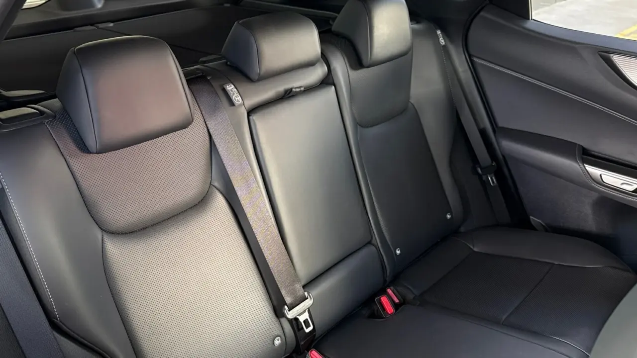 2024 Lexus NX350H Gallery Image 9