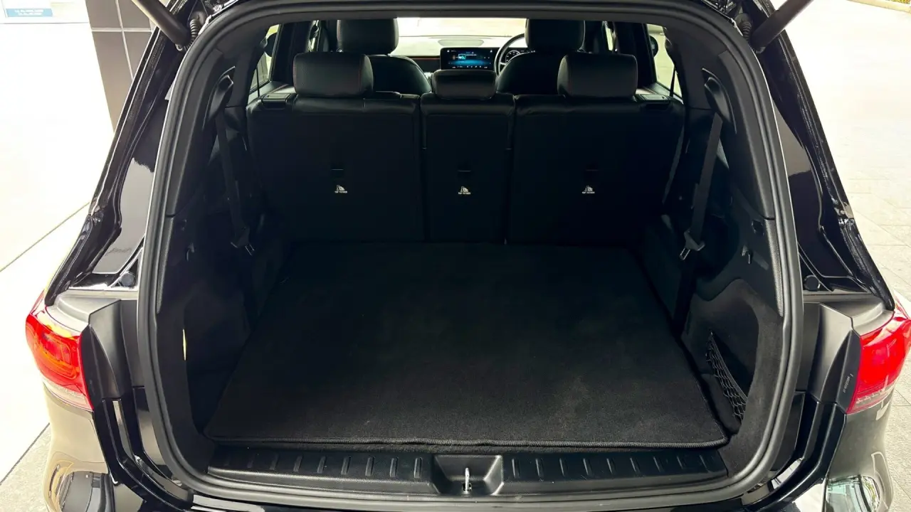 2020 MERCEDES-BENZ GLB Gallery Image 6