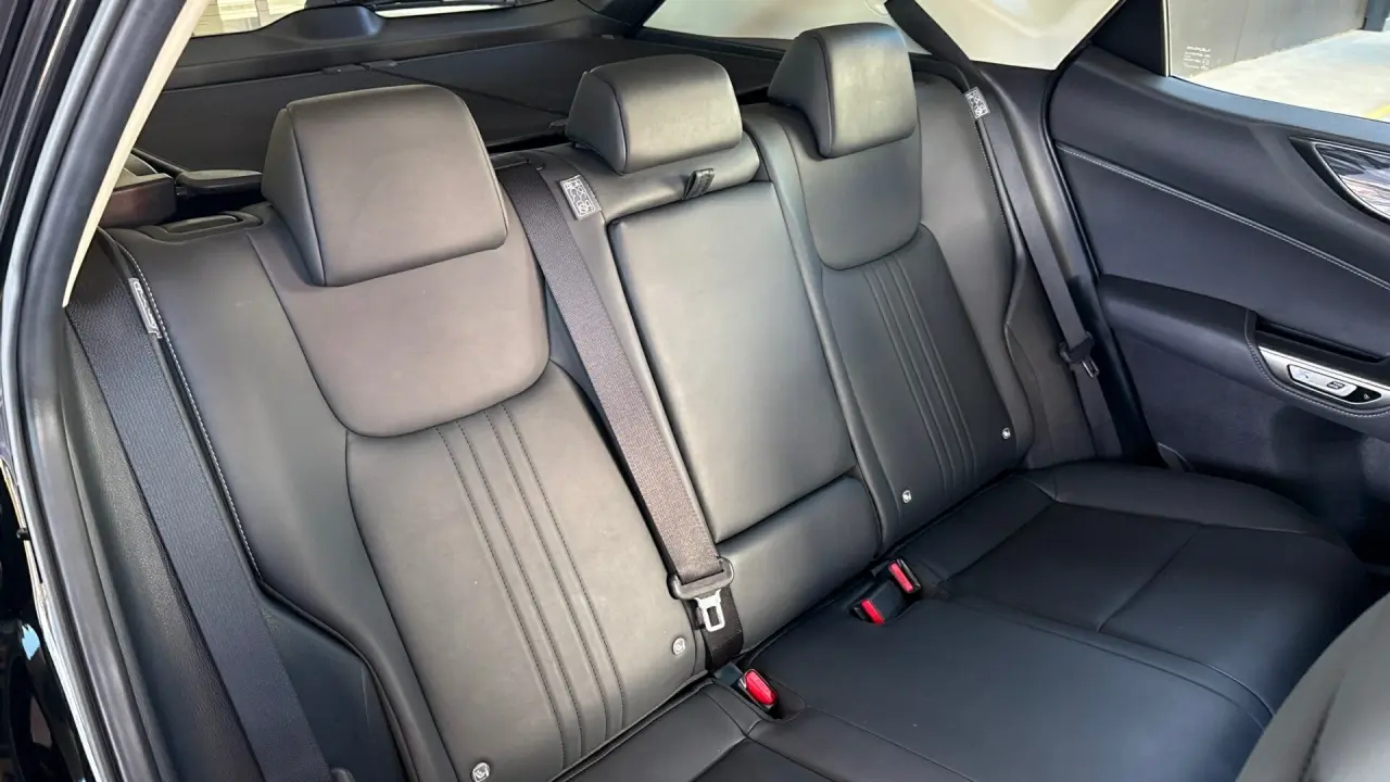 2022 Lexus NX250 Gallery Image 7