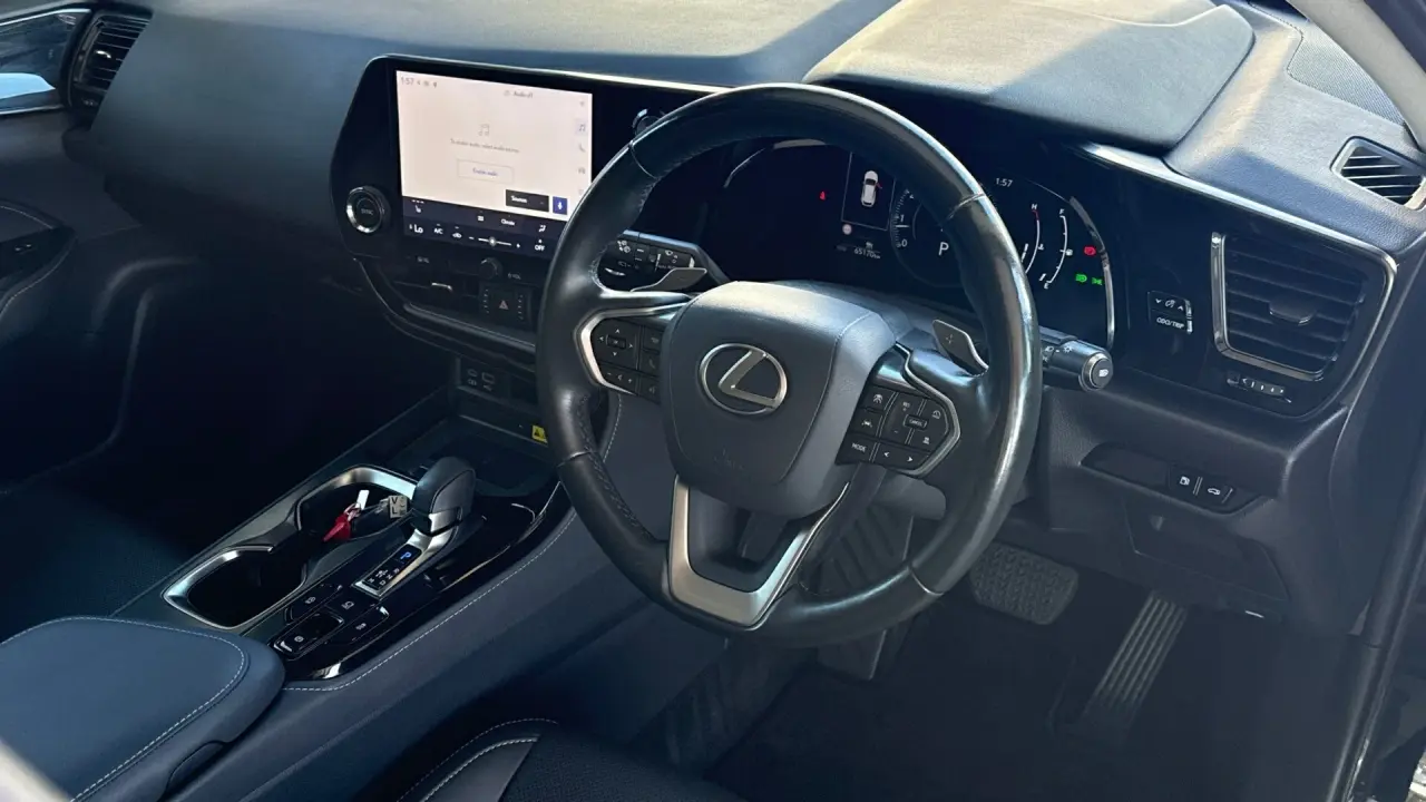 2022 Lexus NX250 Gallery Image 8