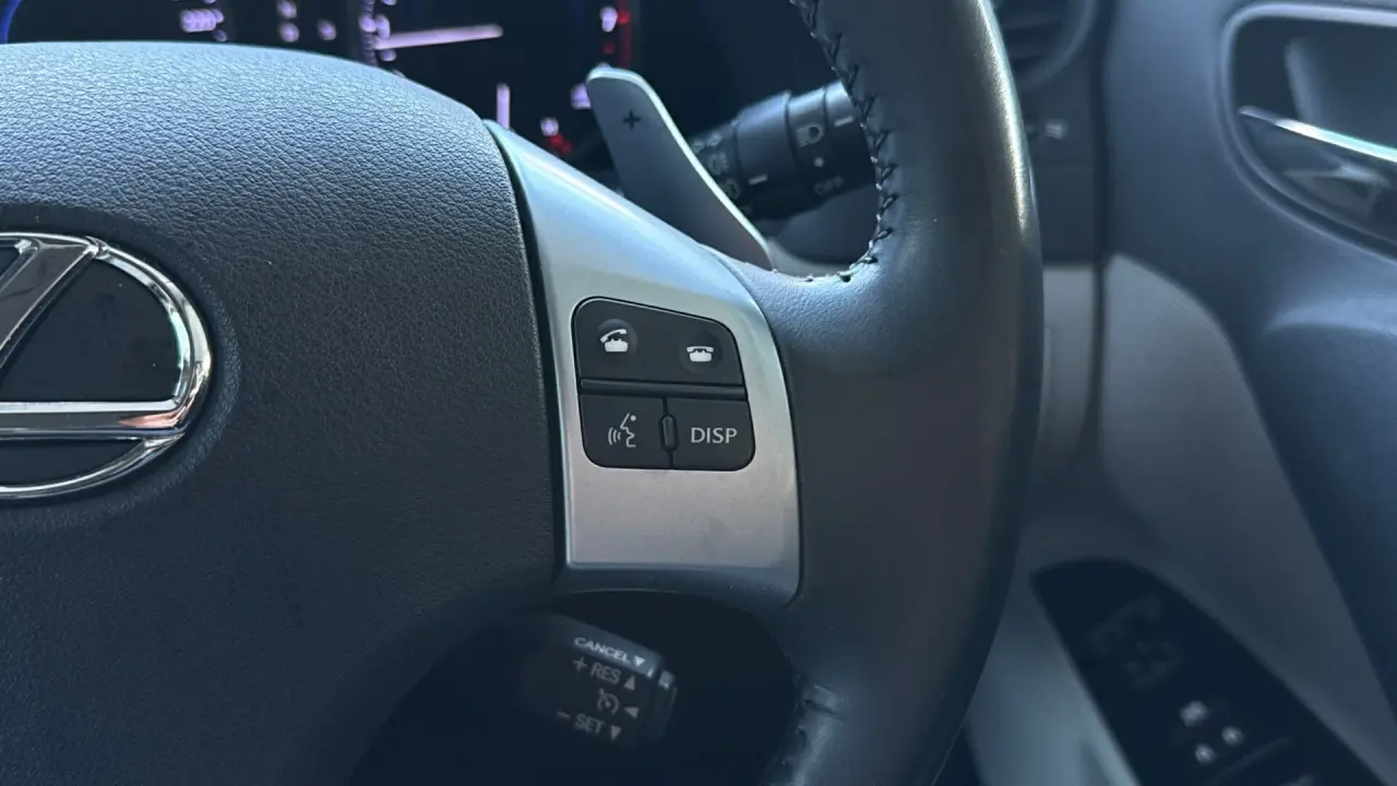 2010 Lexus IS350 Gallery Image 12