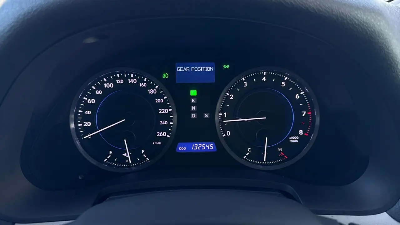 2010 Lexus IS350 Gallery Image 13