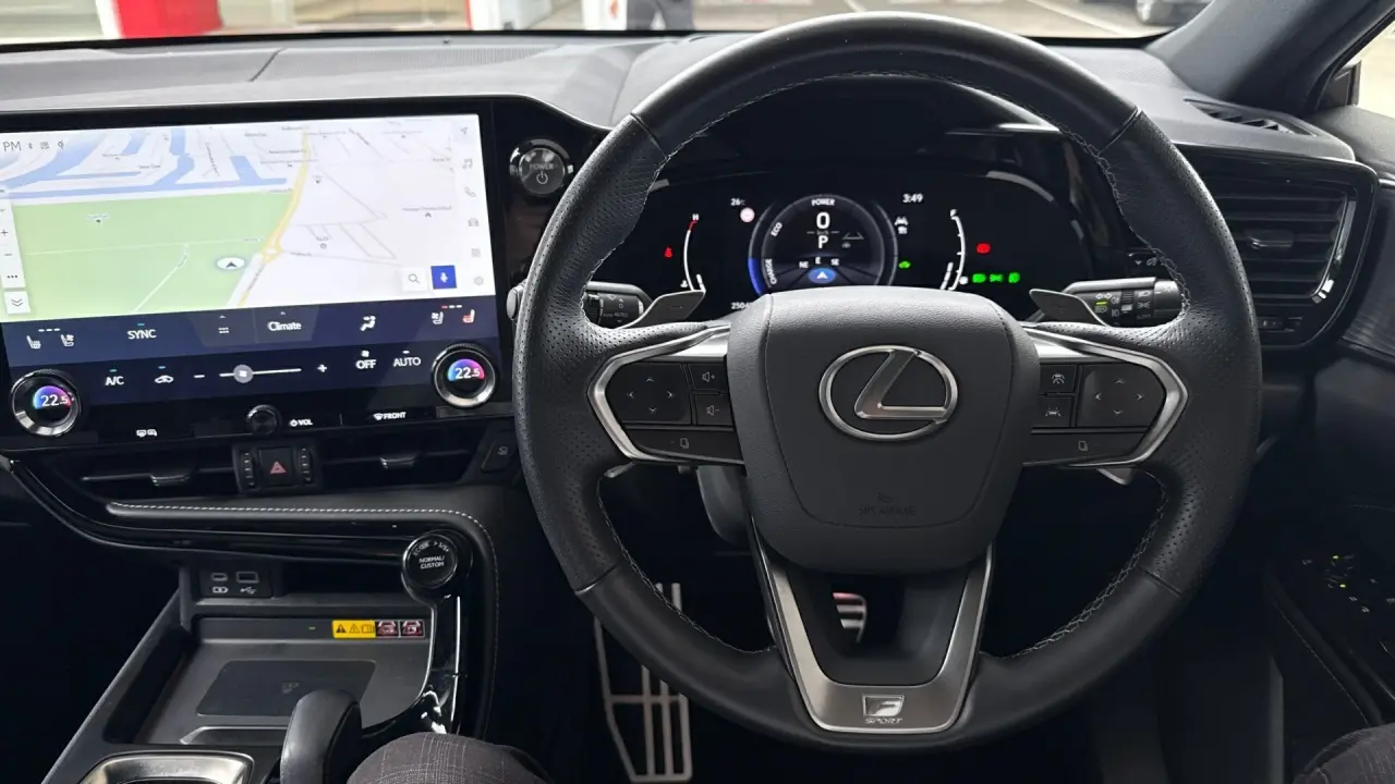 2021 Lexus NX350H Gallery Image 12