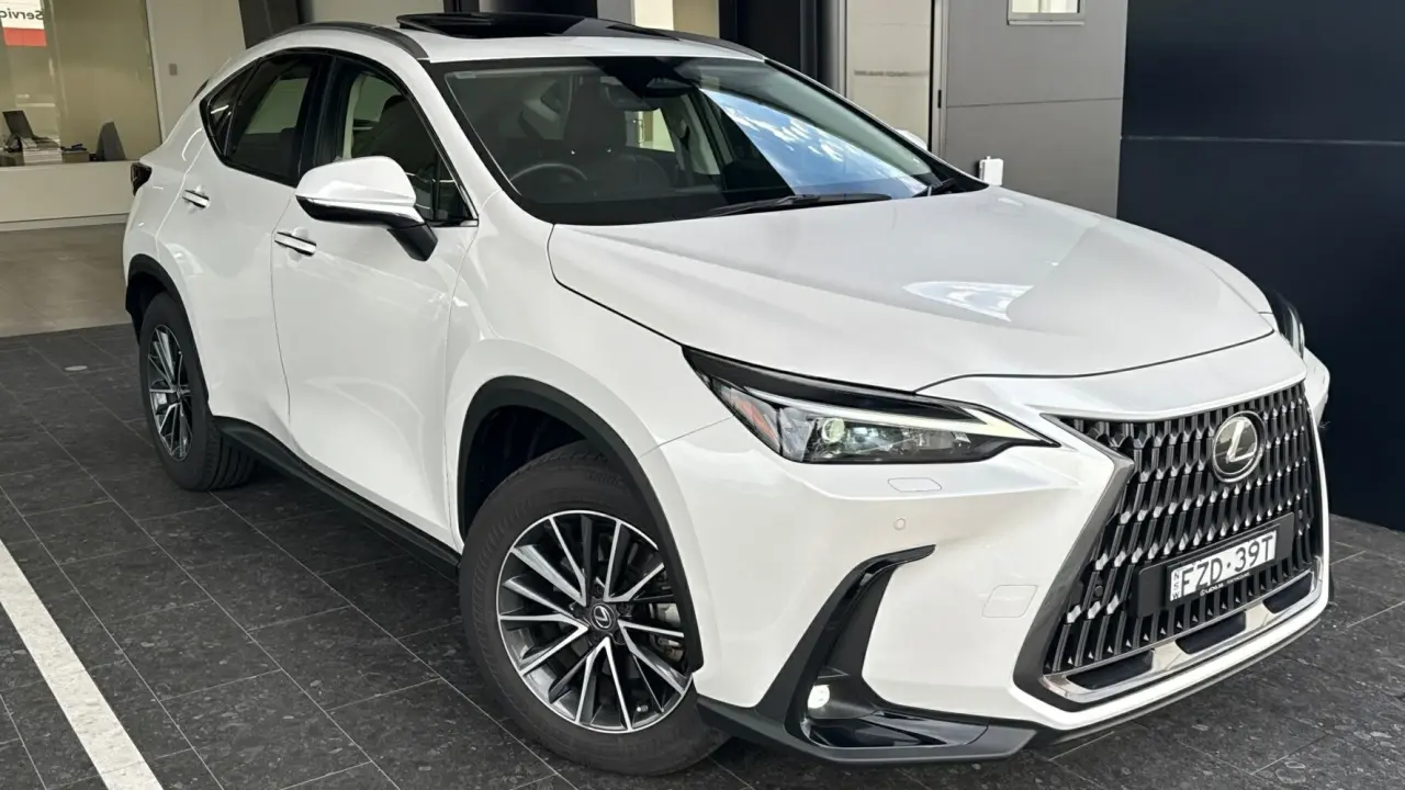 2023 Lexus NX250 Image