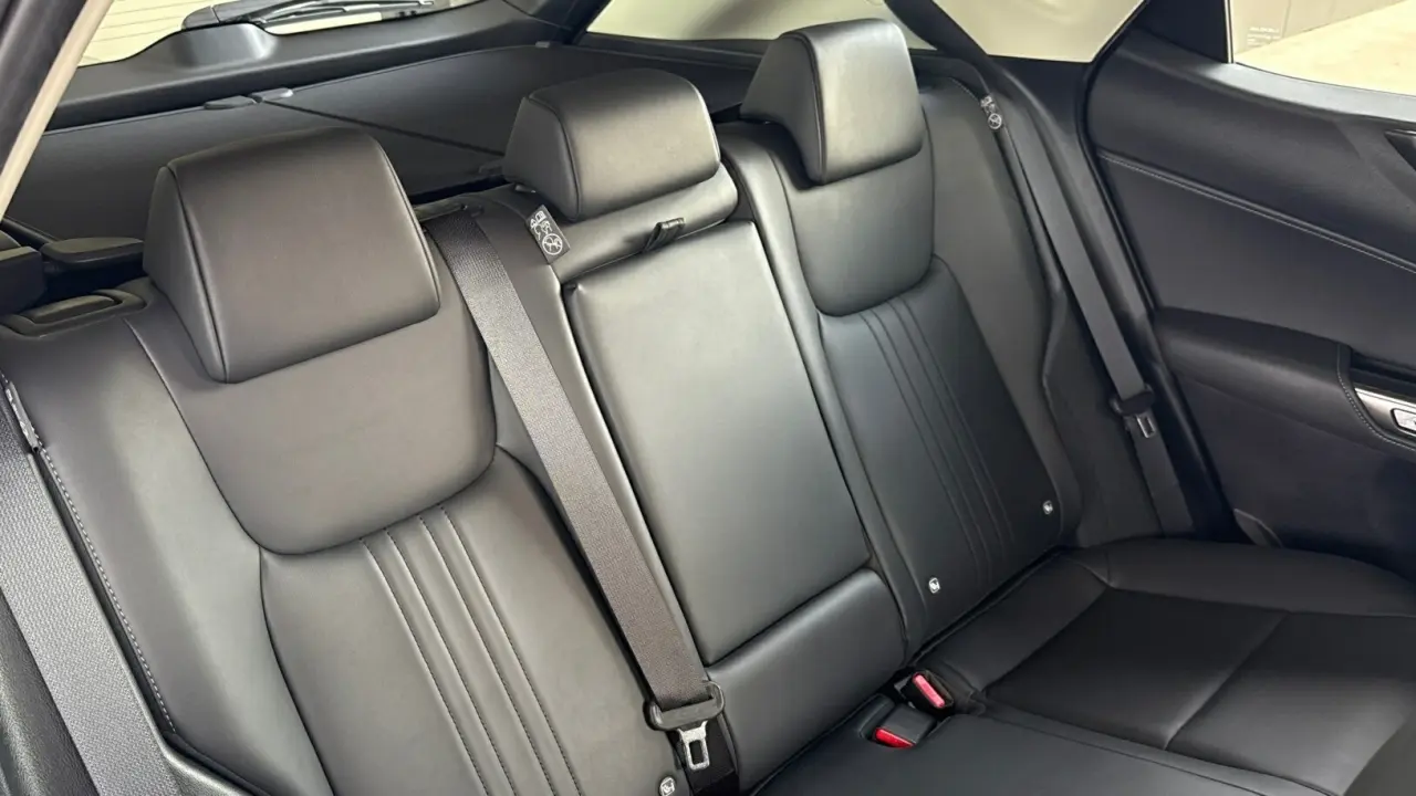 2023 Lexus NX250 Gallery Image 10