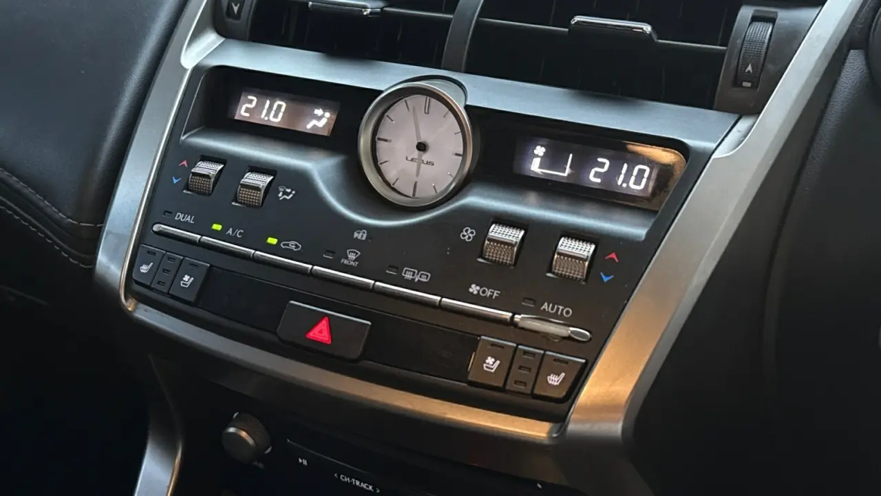2018 Lexus NX300 Gallery Image 16