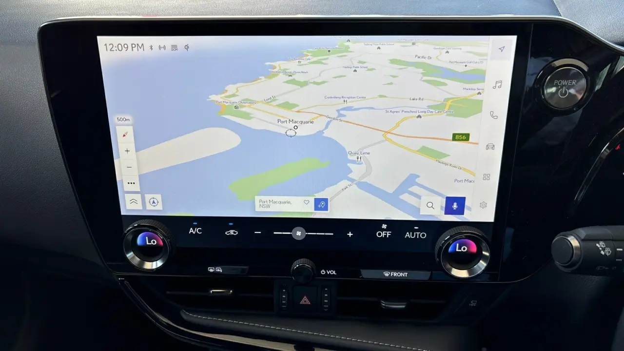 2022 Lexus NX350H Gallery Image 13