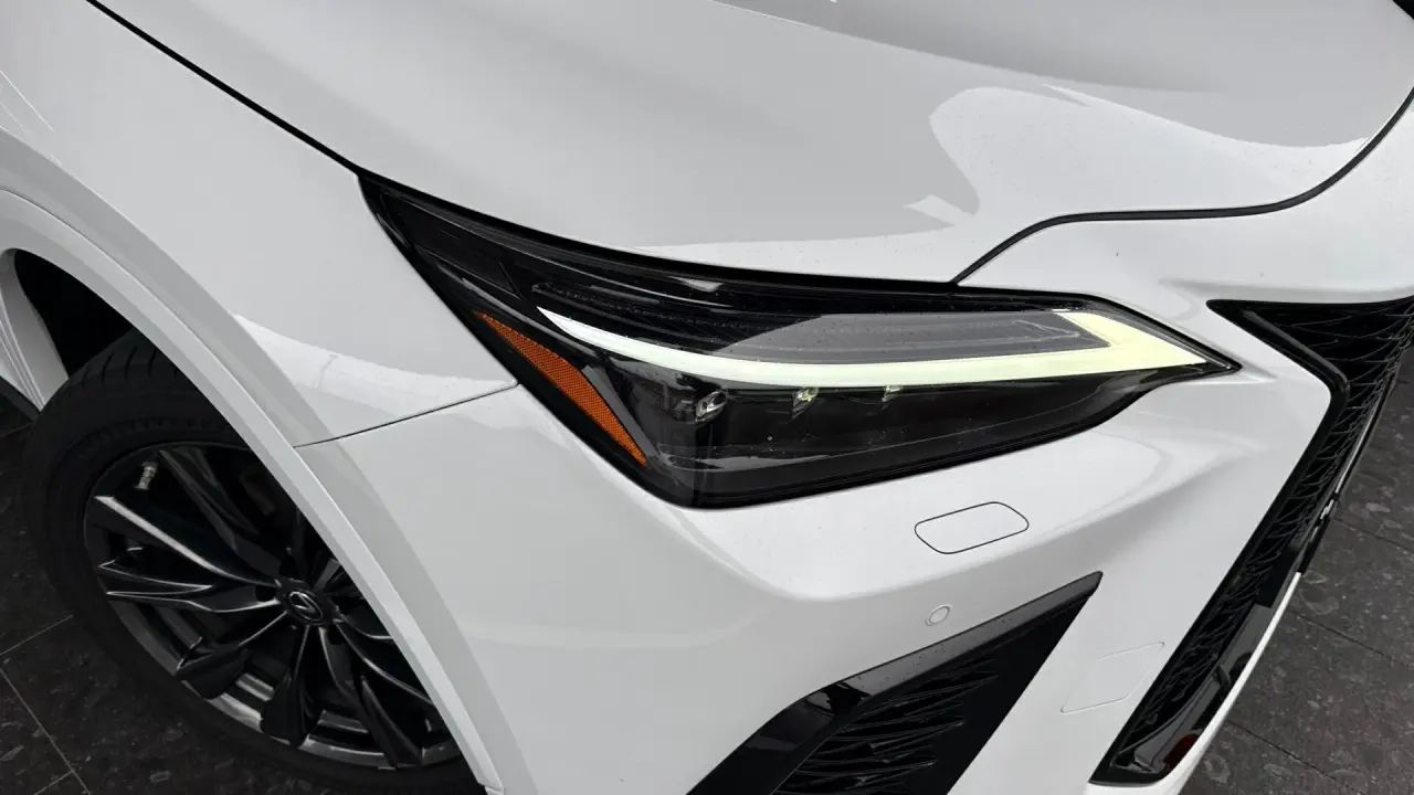 2022 Lexus NX350 Gallery Image 3