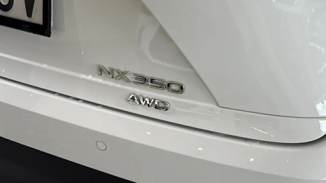 2022 Lexus NX350 Gallery Image 6