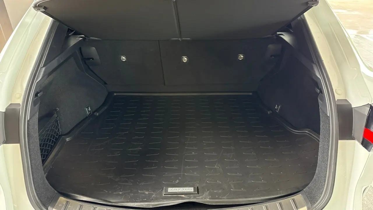 2022 Lexus NX350 Gallery Image 7