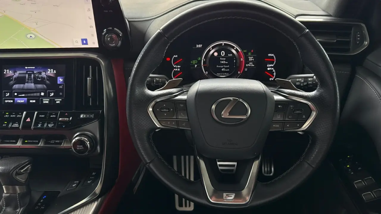 2022 Lexus LX500d Gallery Image 12