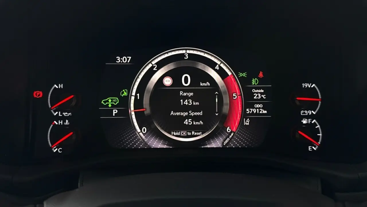 2022 Lexus LX500d Gallery Image 15