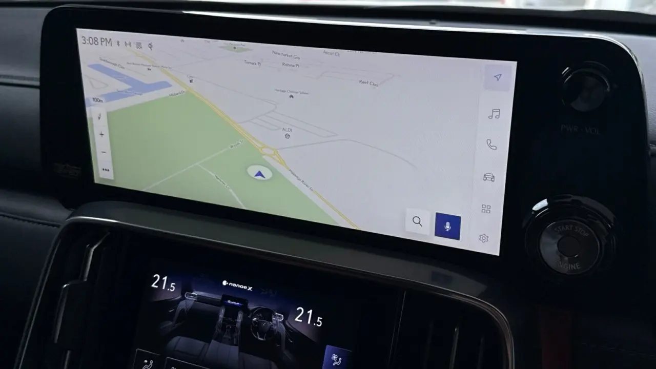 2022 Lexus LX500d Gallery Image 16