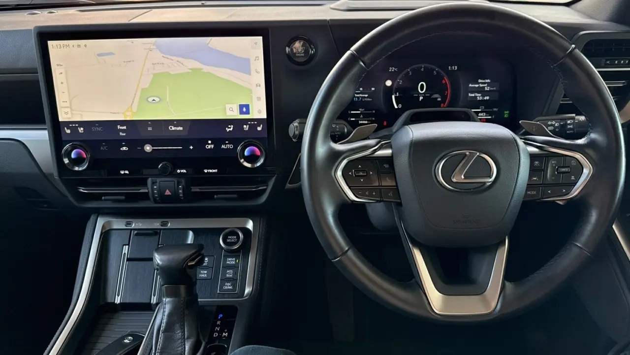 2024 Lexus GX550 Gallery Image 10