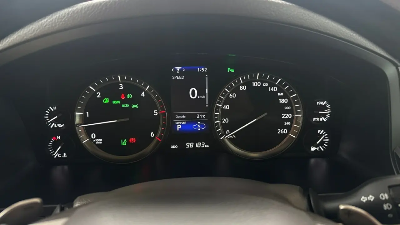 2021 Lexus LX450D Gallery Image 14