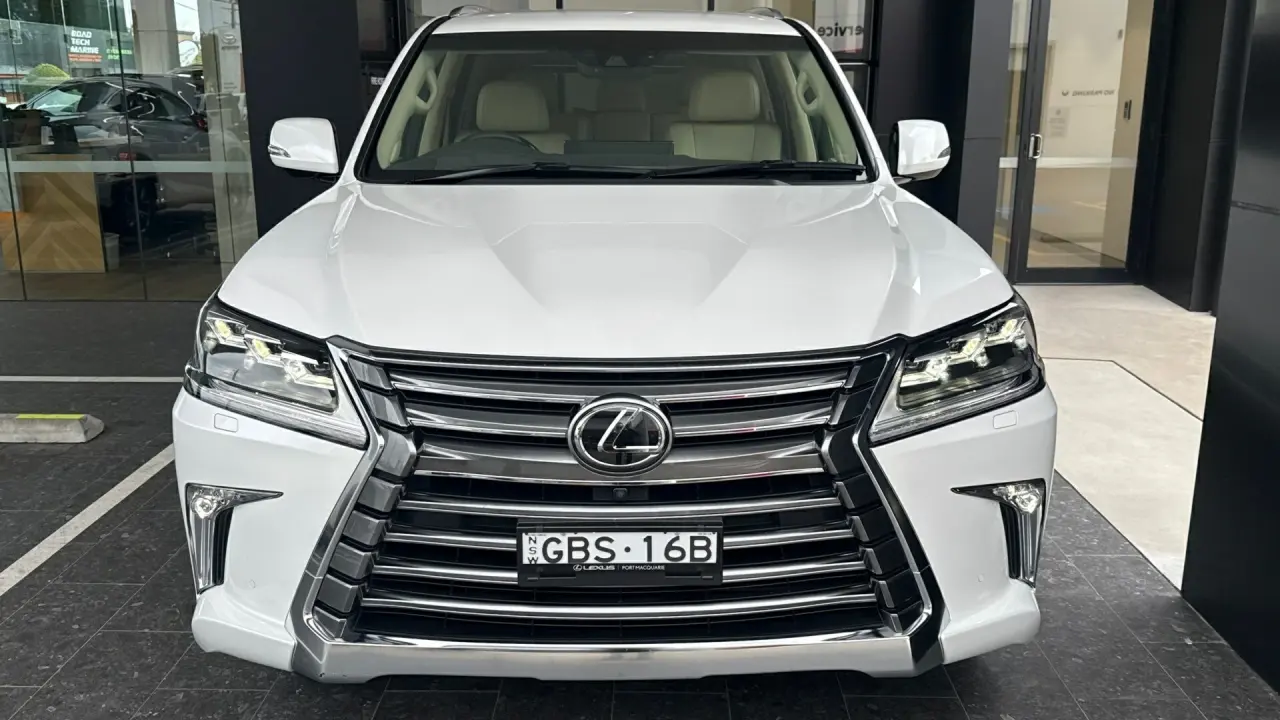 2021 Lexus LX450D Gallery Image 2
