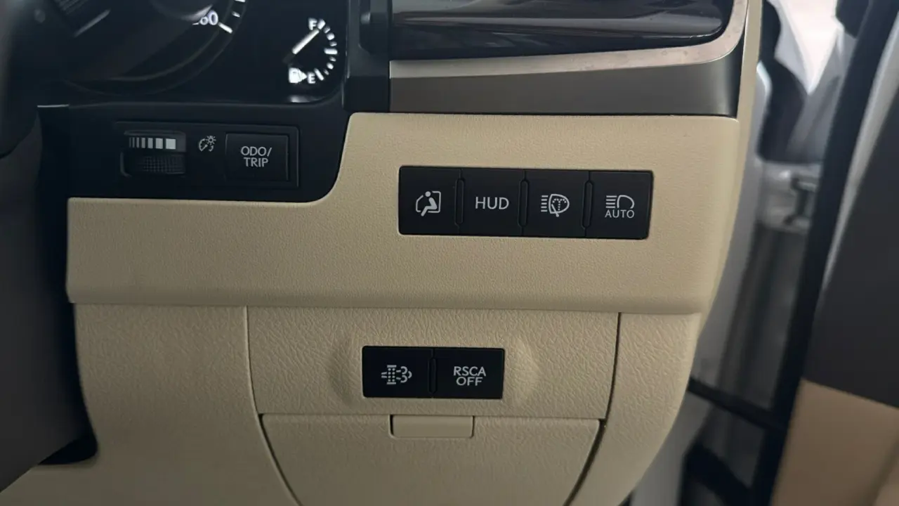 2021 Lexus LX450D Gallery Image 21