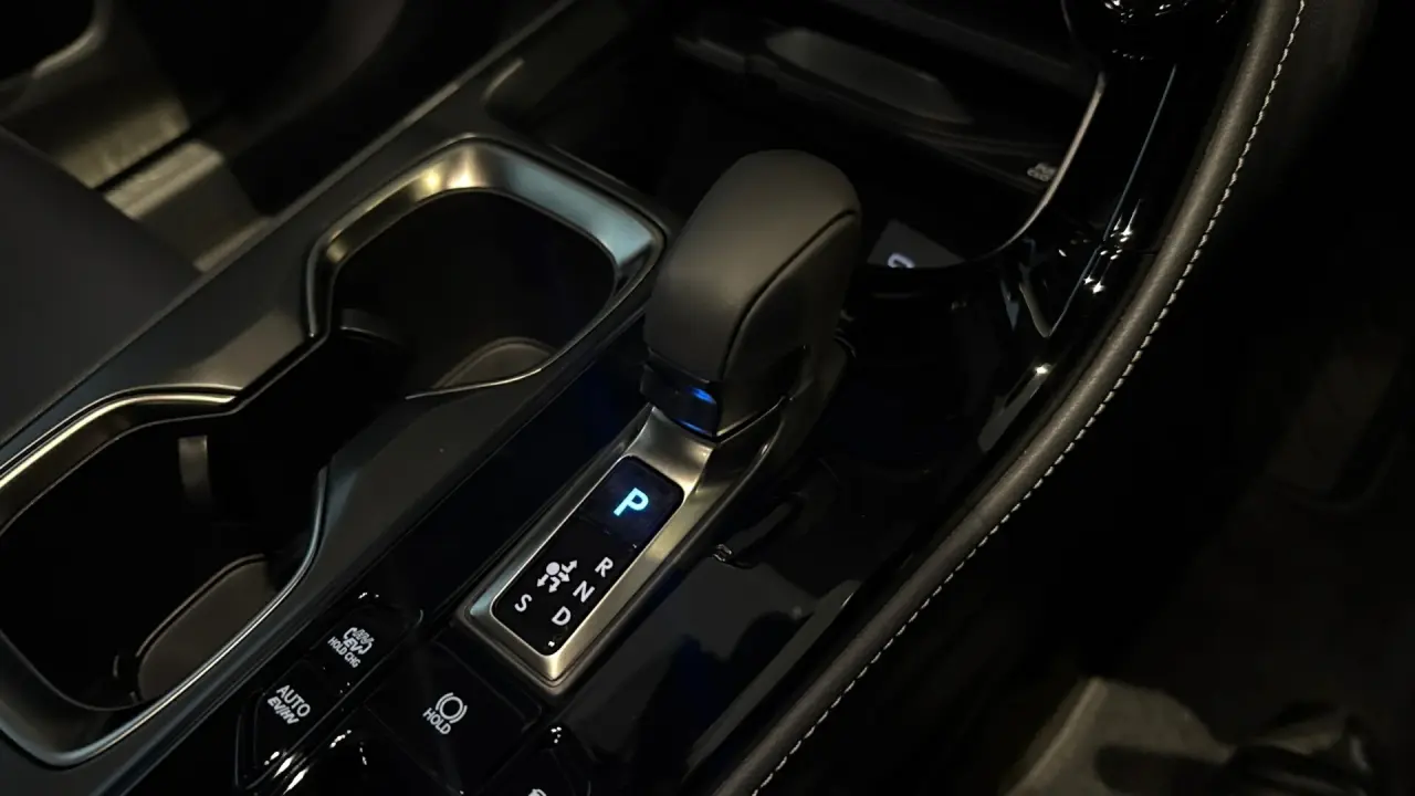 2026 Lexus NX450h+ Gallery Image 17
