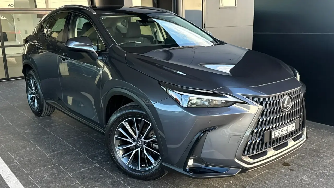 2022 Lexus NX350H Gallery Image 1