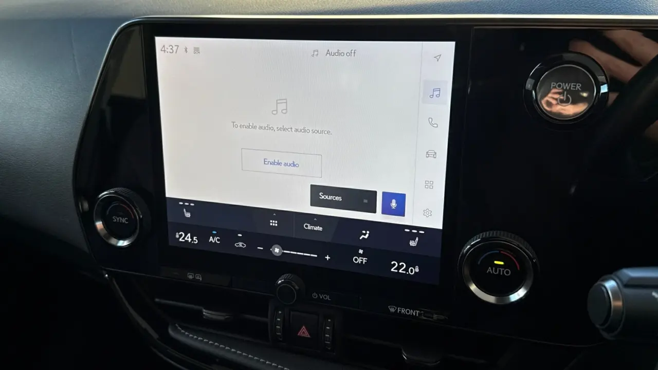 2022 Lexus NX350H Gallery Image 15