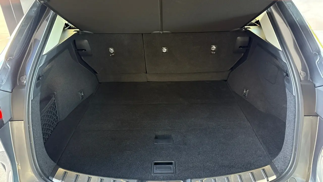 2022 Lexus NX350H Gallery Image 7